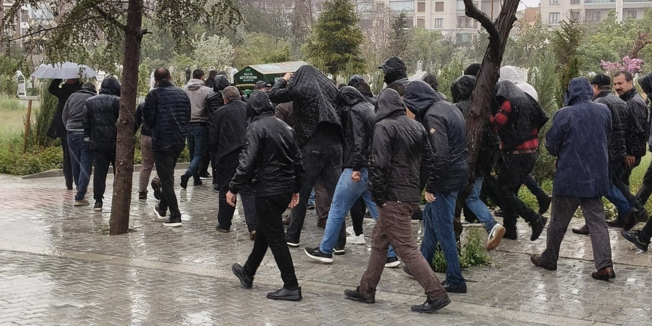 Bekir Gümüş Hayatını Kaybetti: Yağış Altında Son Yolculuğuna Uğurlandı