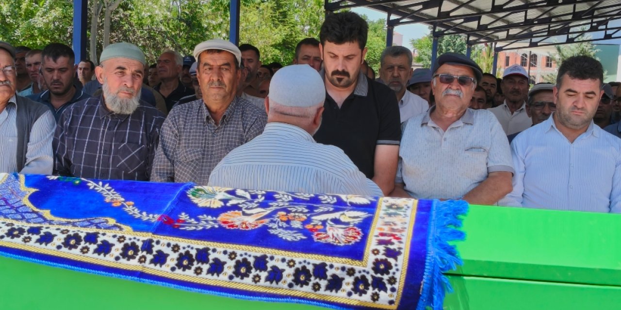 Ali Öztürk Son Yolculuğuna Uğurladı