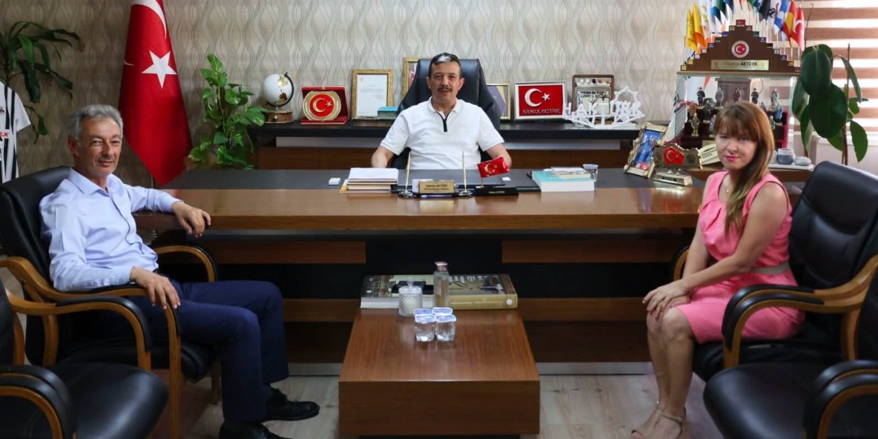 Başkan Zavlak’tan AK Parti Aksaray İl Başkanlığı’na Ziyaret