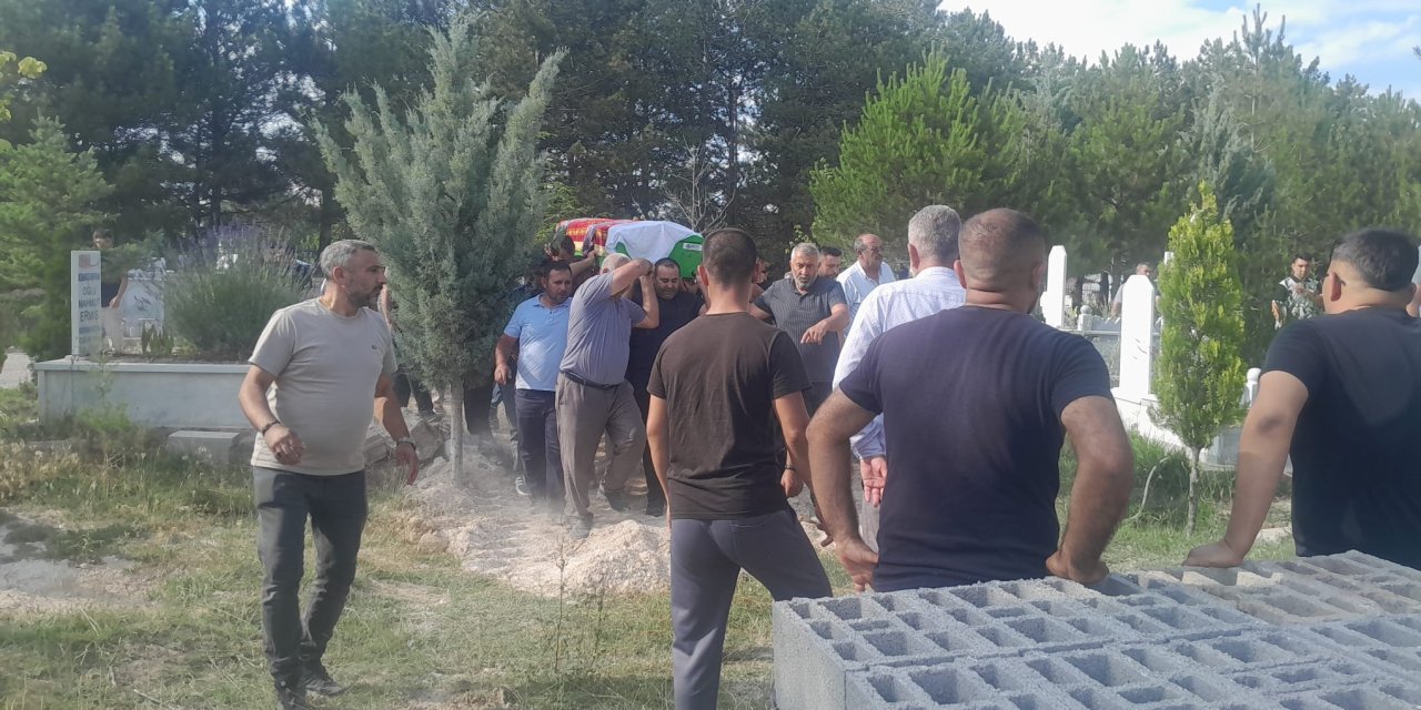 Tükülü Koyuncu son yolculuğuna uğurlandı