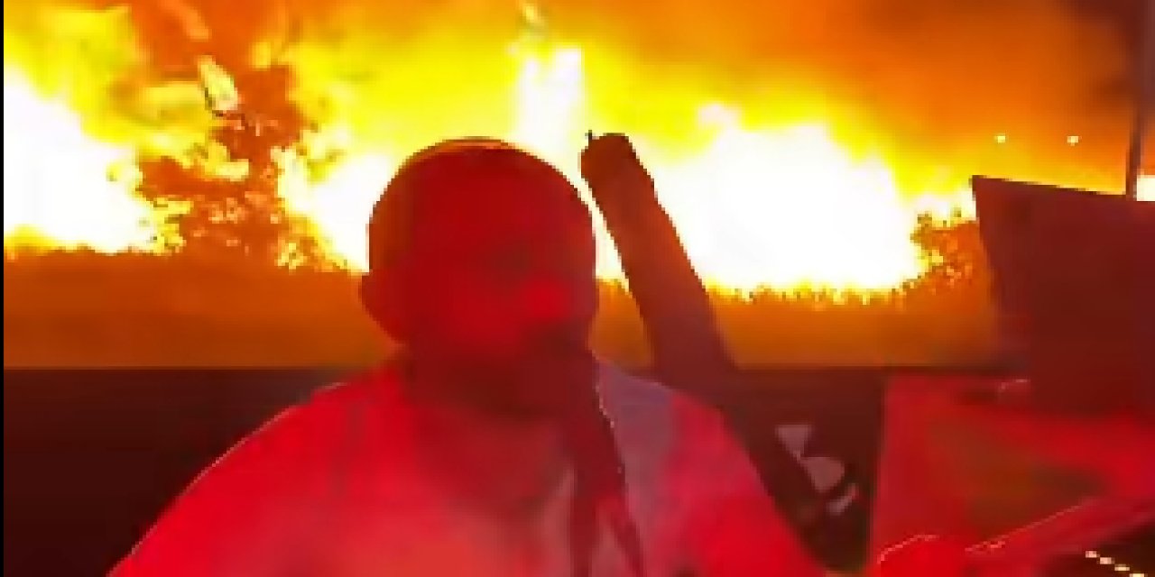 Sahne Arkası Alev Alev, Sahne Önü Halay Halay! Bağlamacı Görevi Bırakmadı
