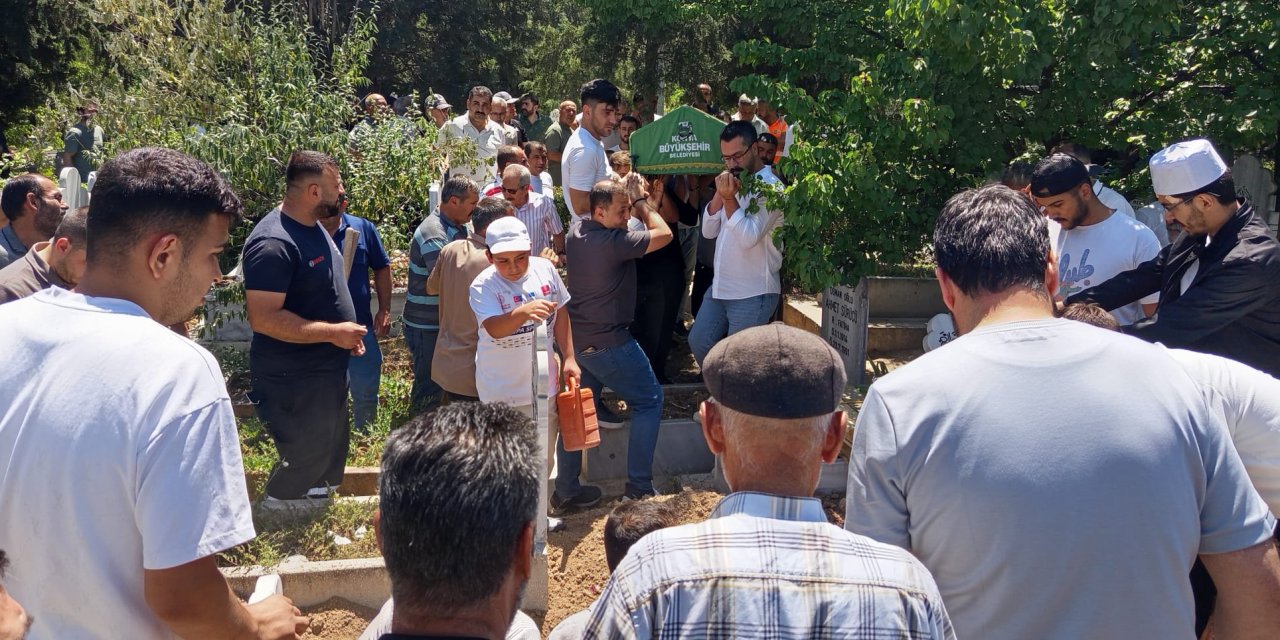 Yaşar Enli Son Yolculuğuna Uğurlandı