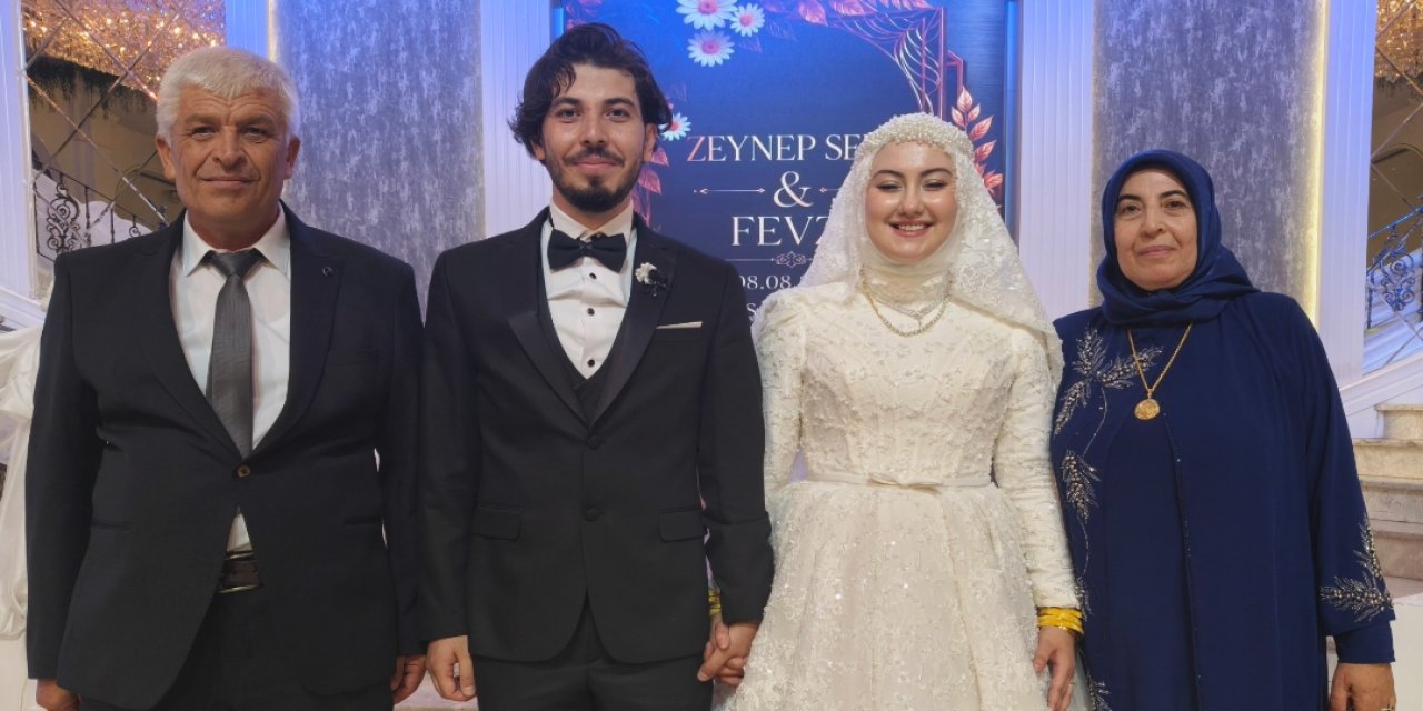 Eskilli Ailenin Mutlu Günü! Aynı Hastanede Görev Yapıyorlardı, Şimdi Hayat Arkadaşı Oldular