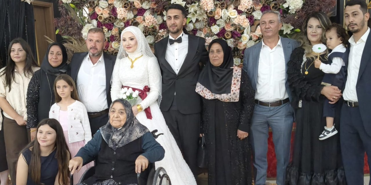 Ayşe Sena ile Sadık Buğra bir ömür boyu mutluluğa evet dedi