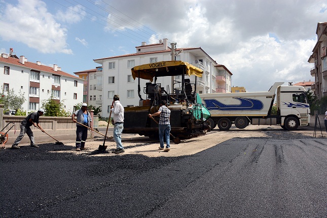 Aksaray Küçük Bölcek Mahallesi’nden Asfalt Teşekkürü