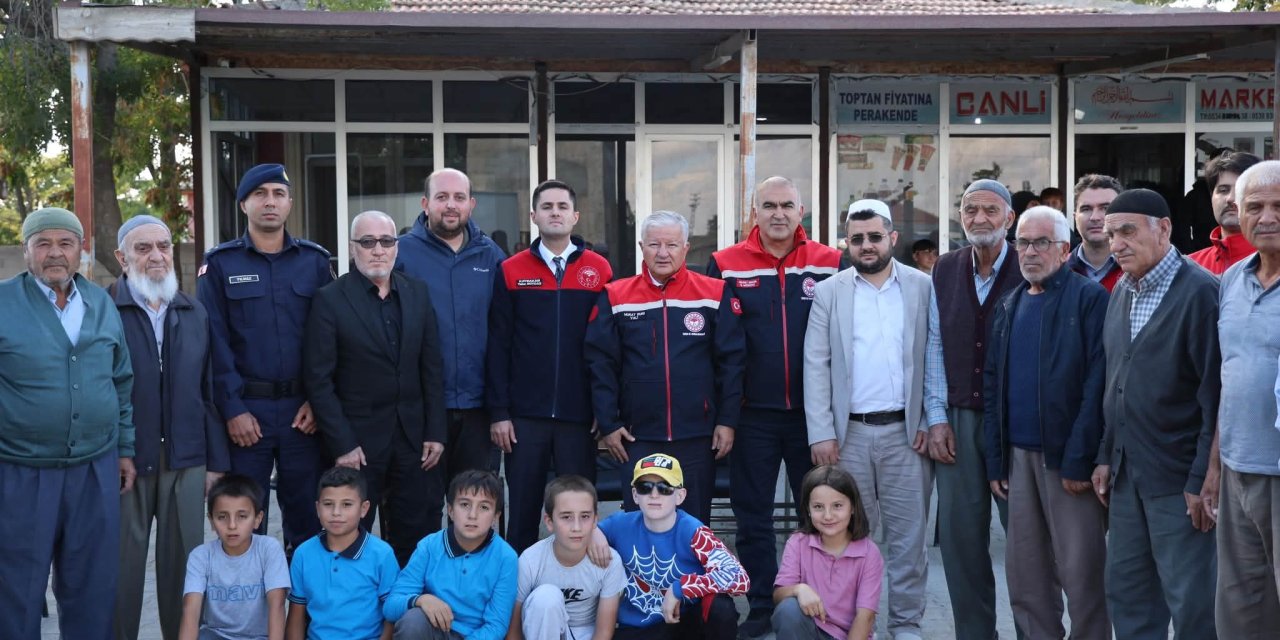 Vali Murat Duru, Eskil Başaran’da Vatandaşlarla Buluştu