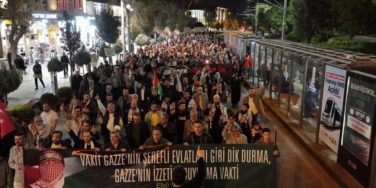 Konya’da Gazze’ye Destek Yürüyüşü: Binlerce Kişi Bir Araya Geldi