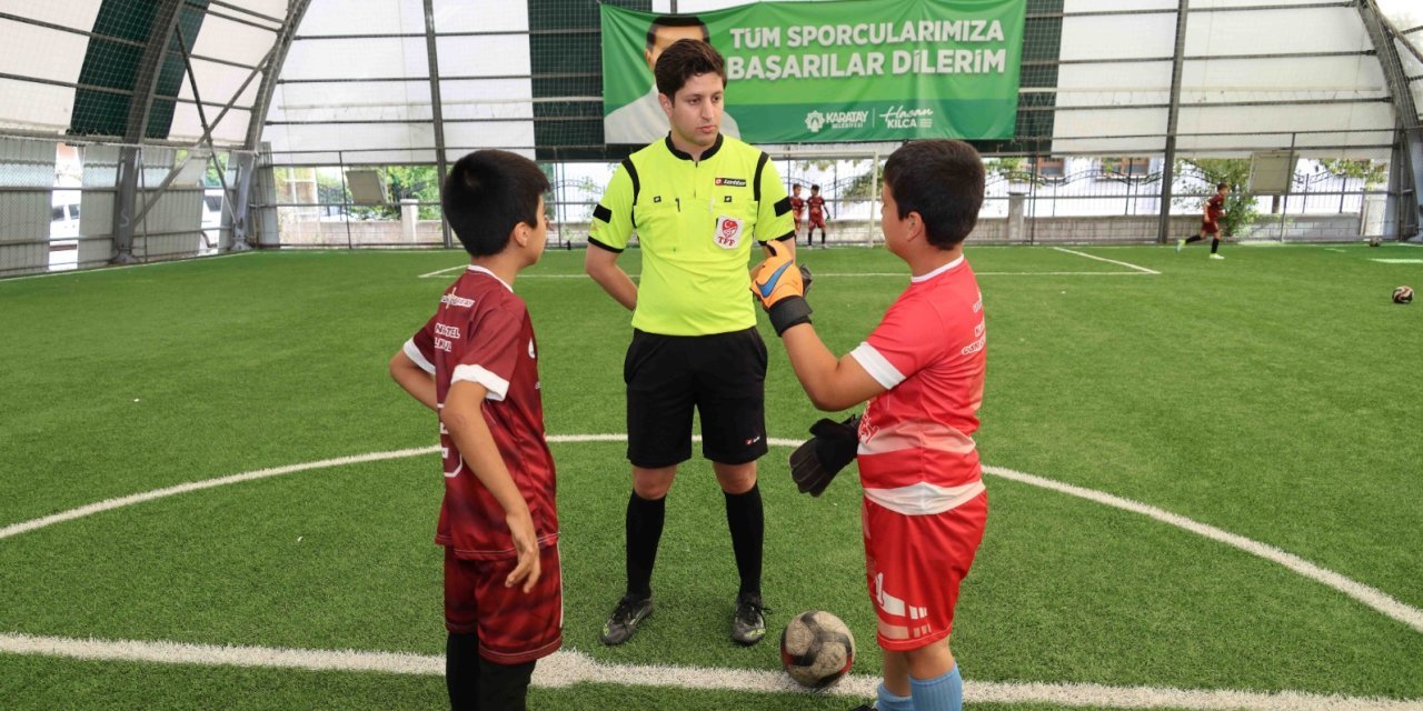 Karatay’da Dostluk ve Kardeşlik Futbol Turnuvası Başladı: 384 Öğrenci Sahada