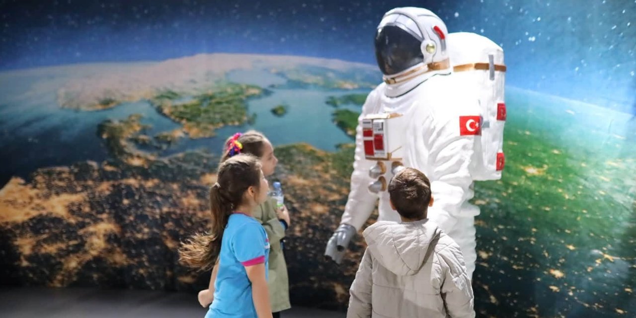 Aksaray Bilim Merkezi Çocukların Keşif Heyecanına Ev Sahipliği Yapıyor