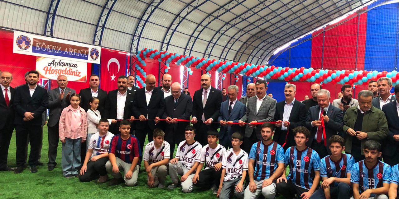 Eskil Kökez Köyü'nde Kapalı Halı Saha Hizmete Açıldı