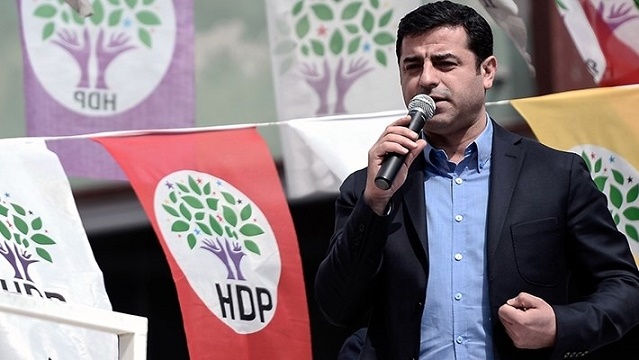 CHP, HDP'ye değil MHP'ye oy kaptırdı