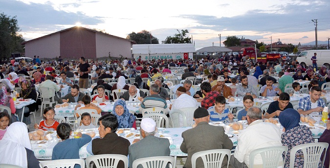 Başkan Yazgı, 1200 Kişi İle İftar Yemeğinde Buluştu