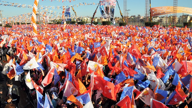 Abdülkadir Selvi, "Erken seçime gidilirse AKP yüzde 45 alır"