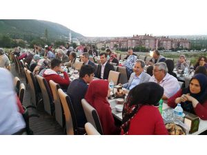 Akşehir Belediyesi’nden Şehit Ve Gazi Ailelerine İftar