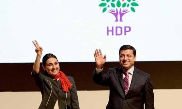 Selvi, "HDP'ye 3 ya da 4 Bakanlık düşecek"