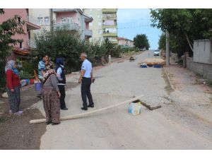 Yollara Serilen Tarhanalara Zabıta Müdahalesi