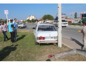 Beyşehir’de İki Otomobil Çarpıştı: 1 Yaralı