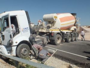 Aksaray'da beton mikseri kaza yaptı
