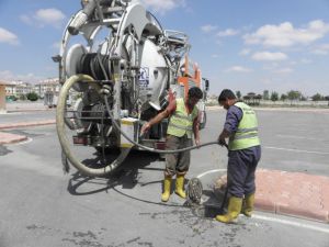 KOSKİ Rögar Temizliğiyle Kötü Kokuları Önlüyor