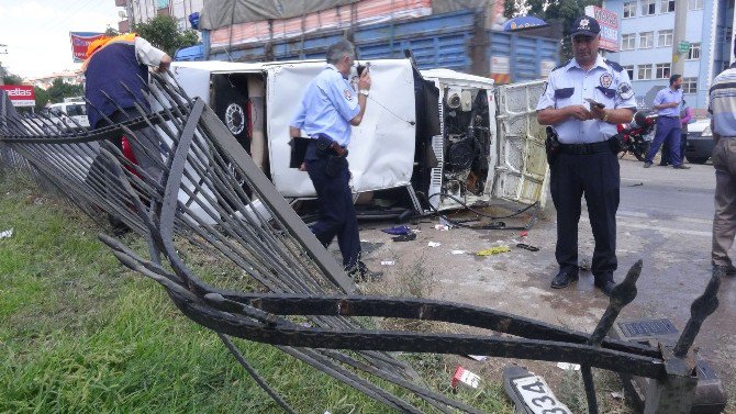 Aksaray’da Otomobil Takla Attı: İki Yaralı