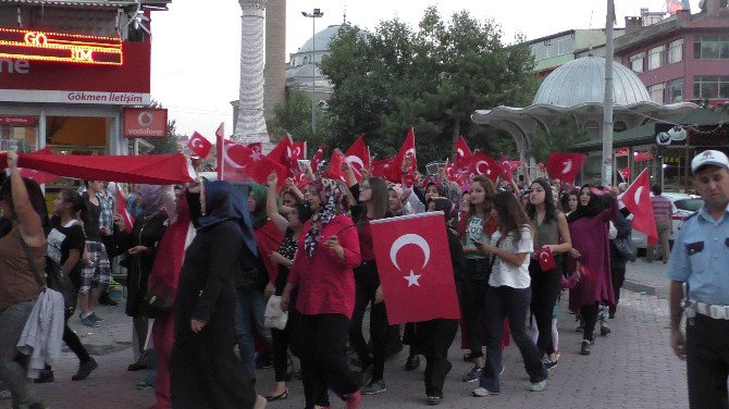 Beyşehir’de Terör Olayları Yürüyüşlerle Lanetlendi