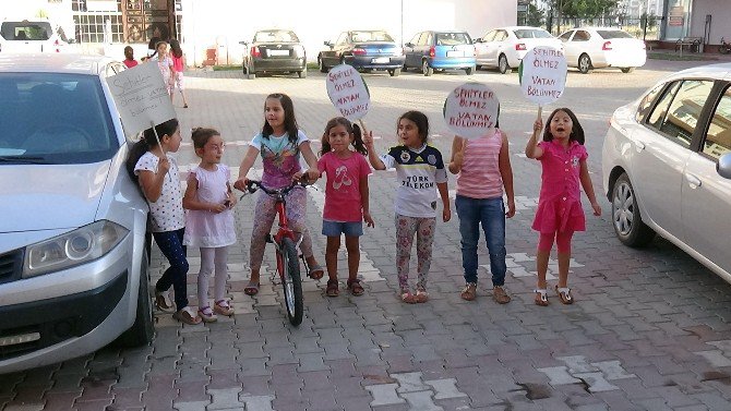 Küçük Çocuklardan Şehitlere Saygı