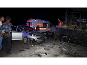 Aksaray'da Otomobil Asfalt Finişerine Çarptı: 1 Ölü, 3 Yaralı