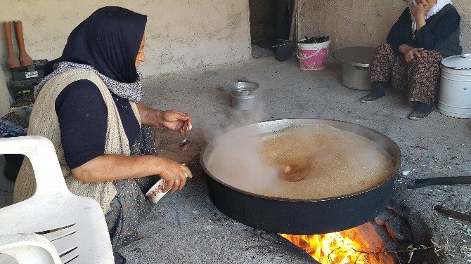 Aksaray’da Her Derde Deva Pekmez Zamanı