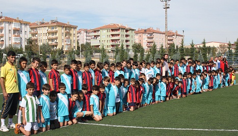 68 Aksaray Belediye Spor Futbol Okulu Hazırlık Maçında Göz Doldurdu