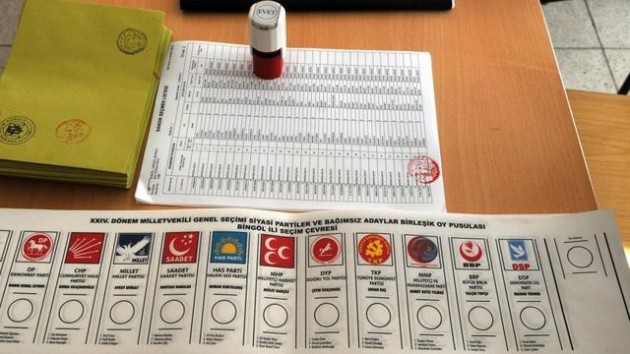 MHP'de erime sürüyor