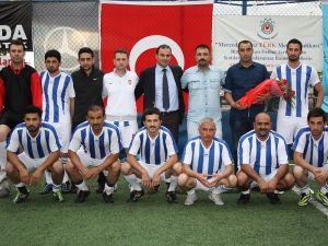 Mercedes Benz Yollardan sonra Yeşil Sahada da şampiyon!