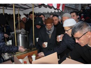 AK Parti Karatay Gençlik Kolları Sabah Namazında Bir Araya Geldi