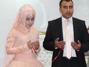 Derya Özuluyol ile Rahman Özen Hoca’nın mutlu günü