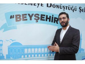 Yazar Hikmet Anıl Öztekin, Beyşehir’de Söyleşiye Katıldı