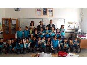 Beyşehir’de Öğrencilerden Kitap Toplama Kampanyası