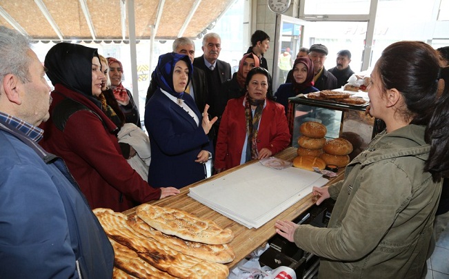 Aksaray'da “Askıda Ekmek” kampanyasına fırıncılardan tam destek