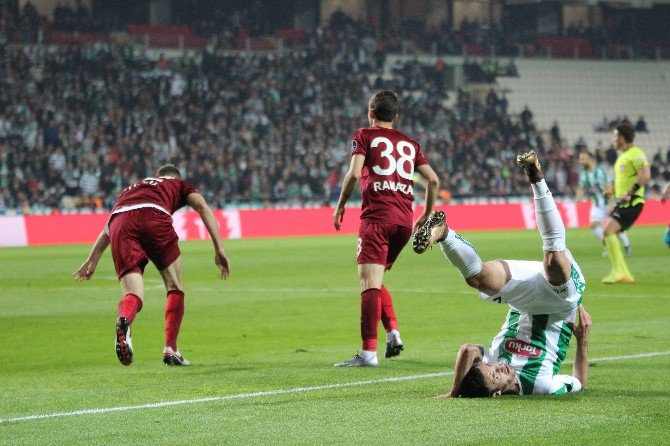 Torku Konyaspor 2 Trabzonspor 0 (maçtan dakikalar)