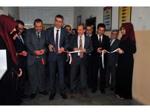 Akşehir’de Okullara Koridor Kitaplığı