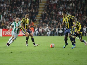 Konyaspor 2 Fenerbahçe 1 (Maçtan dakikalar)