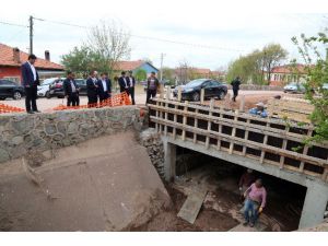 Aksaray’da Bedir Muhtar Köprüsü 10 Gün İçinde İnşa Edildi