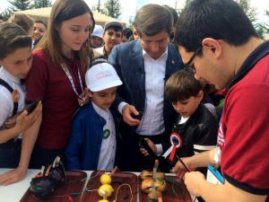 Konya Bilim Merkezi Çankaya Köşkü Çocuk Şenliği’nde