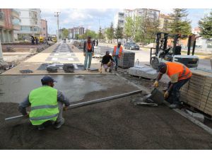 Aksaray’da Kaldırım Çalışmaları Sürüyor