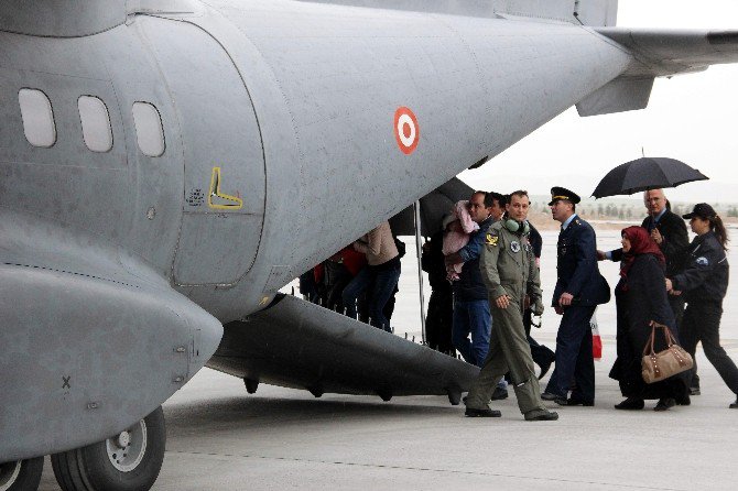 Şehit Eşinden 6 Aylık Bebeğine, “Bak Baban Geldi”