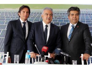 Türkiye’nin En Büyük Güneş Enerji Santrali Açıldı