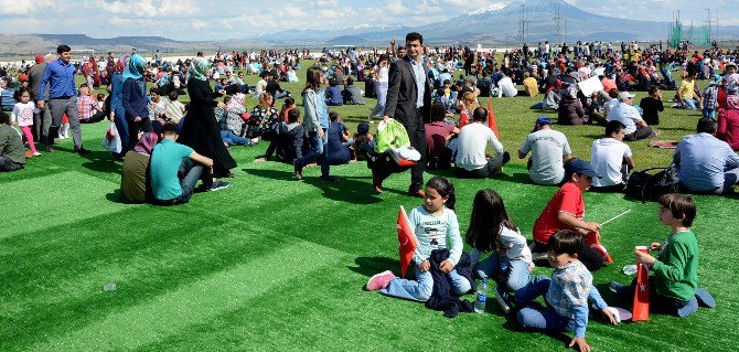 Türk Yıldızları Aksaray’da Nefesleri Kesti