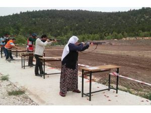 Beyşehir’de TEK Kurşun Atış Müsabakaları Başladı