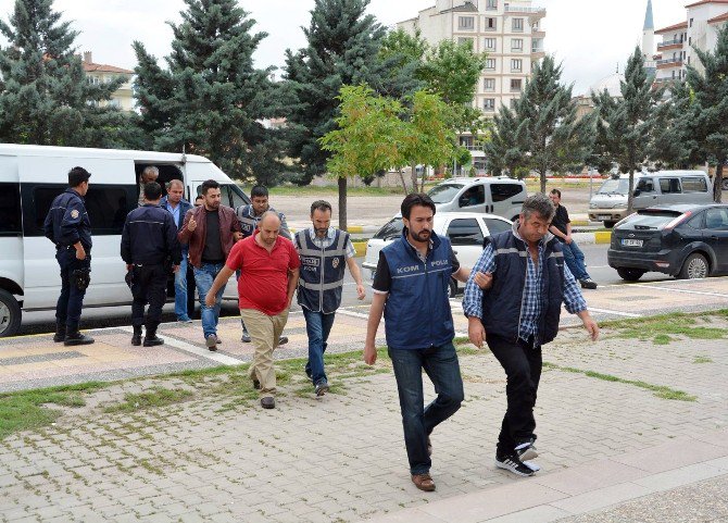 Aksaray’da Fetö/pdy Mal Kaçırma Şüphelileri Adliyede