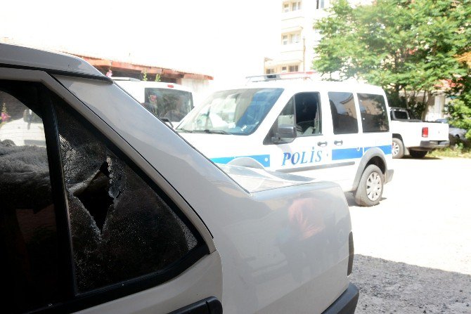 Park Halindeki Otomobil Soyuldu