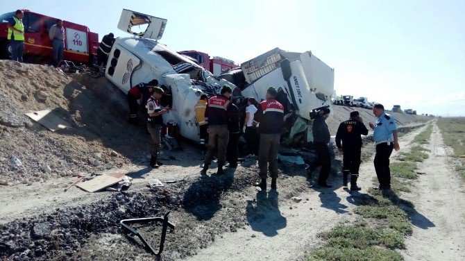 Konya’daki Kazada Ölü Sayısı 10’a Yükseldi, 4 Yaralı