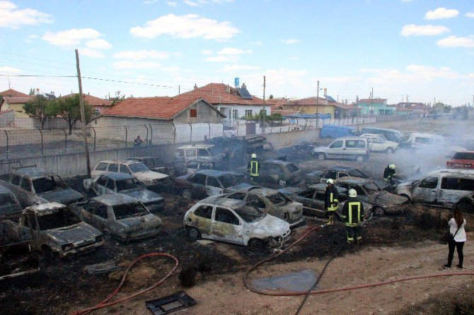 Konya’da Onlarca Araç Kül Oldu